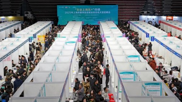 源顺网 从“小众”到“爆款”：中端医疗险成行业“新宠”，开启黄金时代